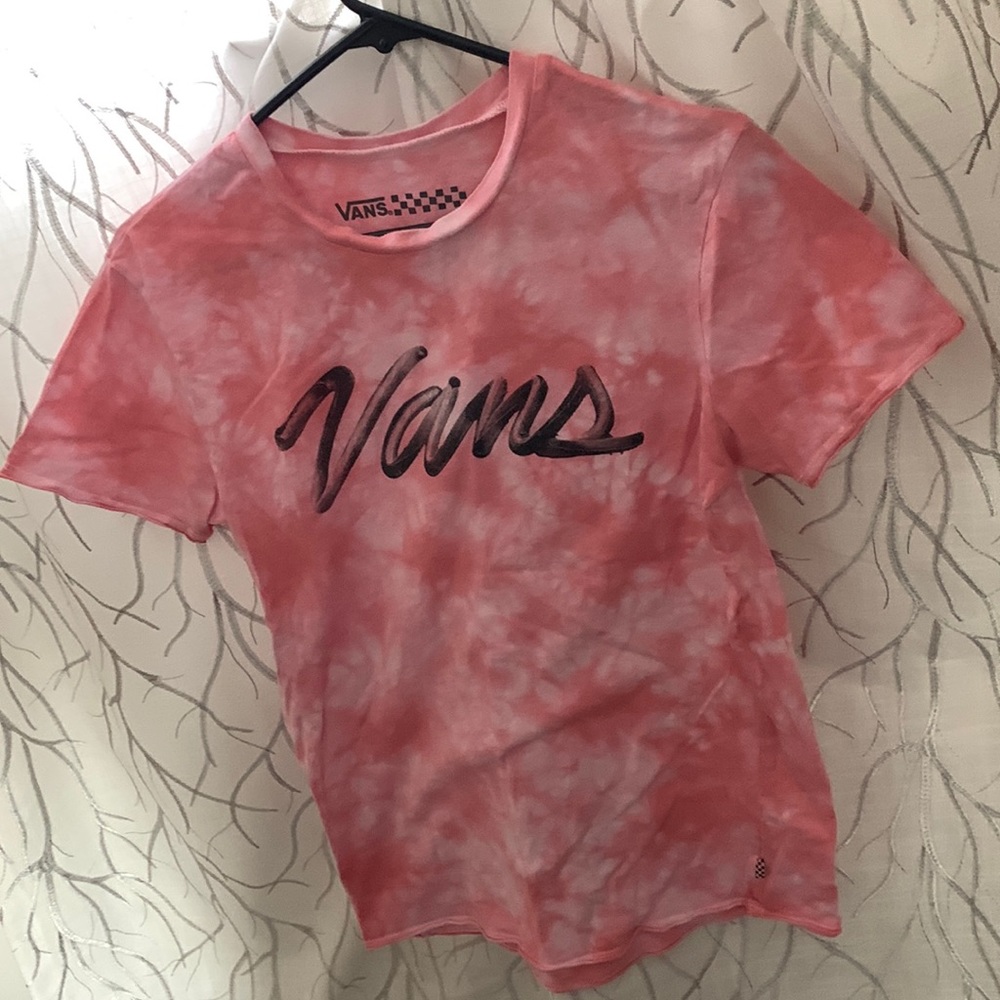 Adorable XS Vans - women’s tee. Pink tie dye 💗🤍